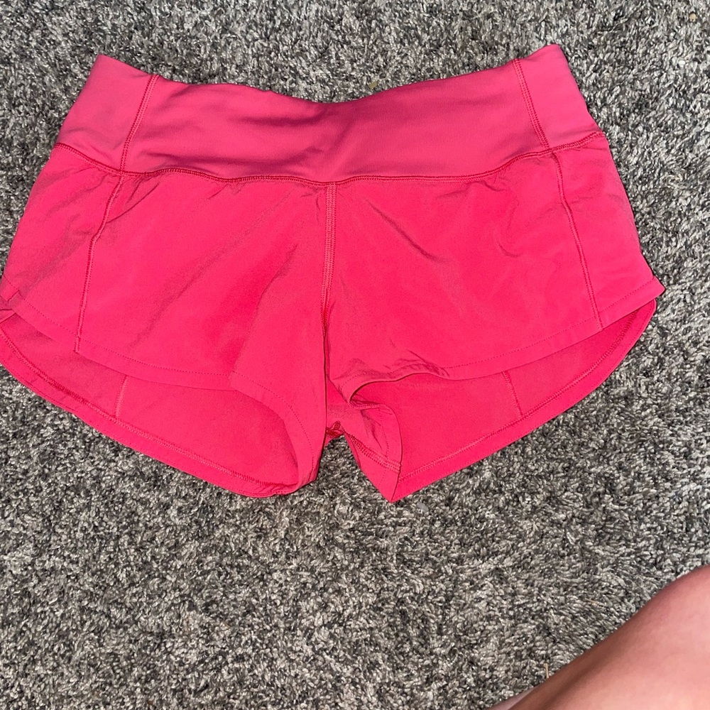 Lululemon shorts 2.5 inch